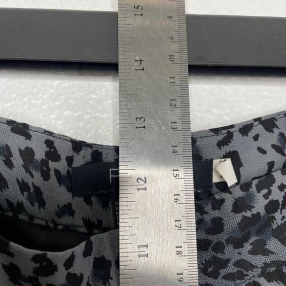 Forever 21 Womens Pants Size XS Gray Animal Print Wide Leg Comfort Trouser - Picture 5 of 11